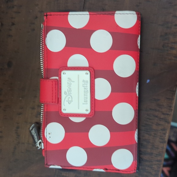 Loungefly Disney Minnie Mouse Sprinkle Cupcake Cosplay Flap Wallet - Picture 2 of 3